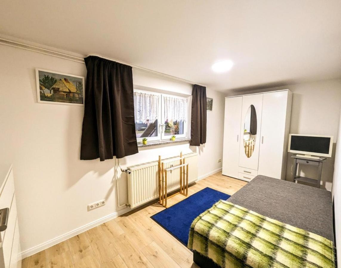 Ferienwohnung Lena In Schwerin- Wickendorf 什未林 外观 照片
